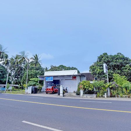 Hotel Oyo Life 92937 Kost Putri Sarkara Syariah Banyuwangi  Exterior foto